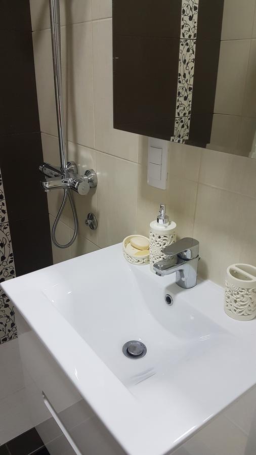 Apartment Joy Belgrado Esterno foto