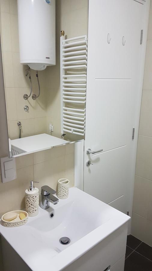Apartment Joy Belgrado Esterno foto