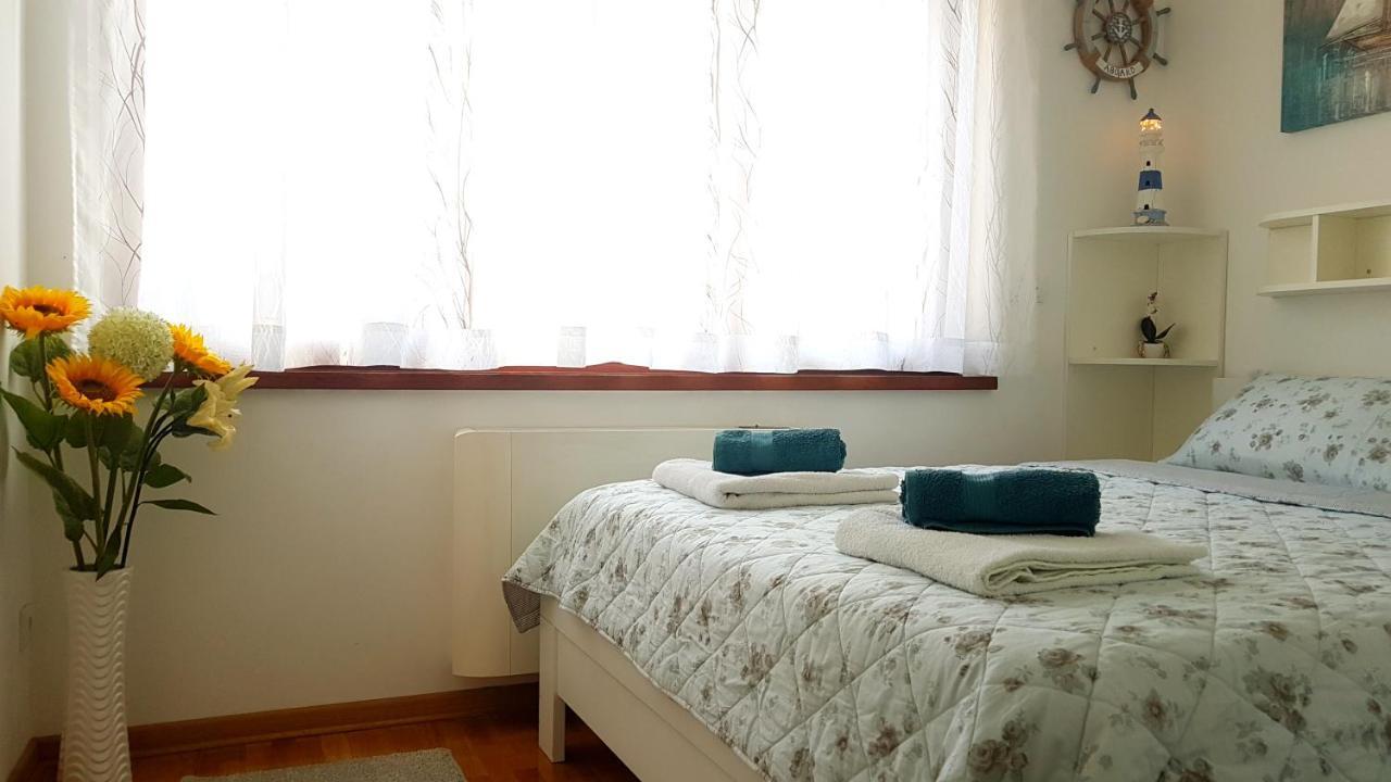 Apartment Joy Belgrado Esterno foto
